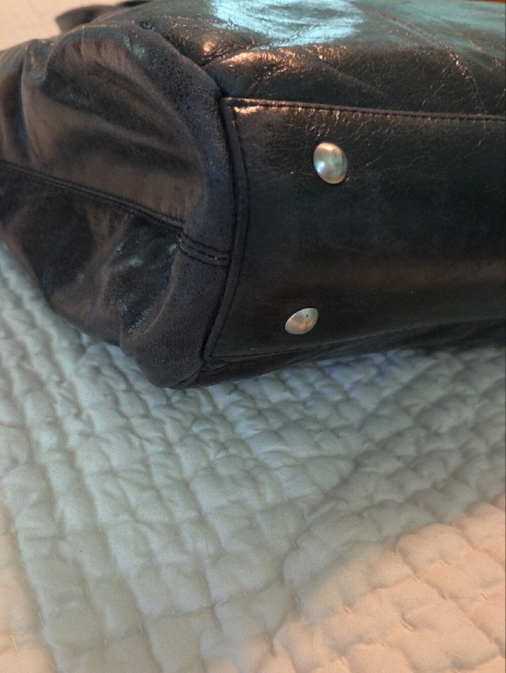 HOBO Floral Lined All Purpose Tote With Interior Pockets - Picture 8 of 9